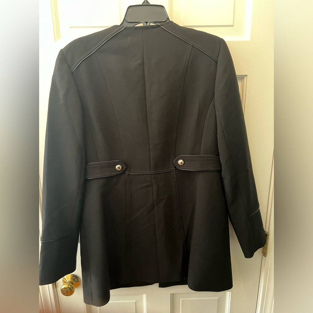 Blazer - Picture 2 of 3